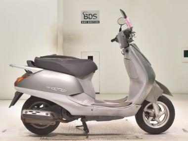 Honda Lead 100