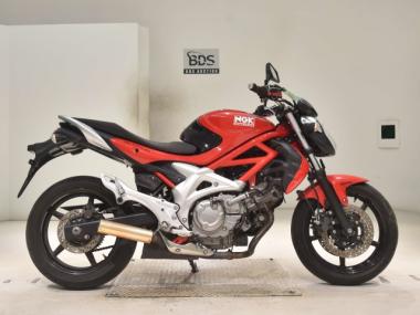 Suzuki Gladius400