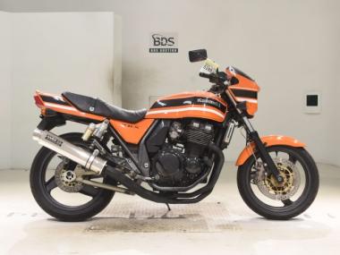 Kawasaki ZRX400