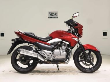 Suzuki GSR250