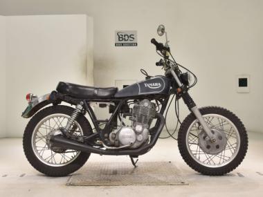 Yamaha SR400