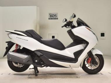 Honda Forza