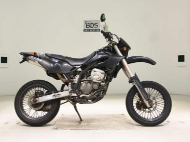Kawasaki D-Tracker