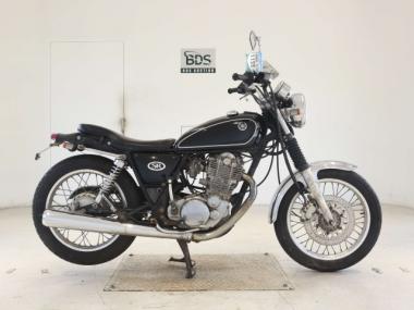 Yamaha SR400