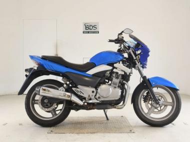 Suzuki GSR250