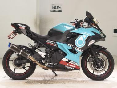 Kawasaki Ninja400