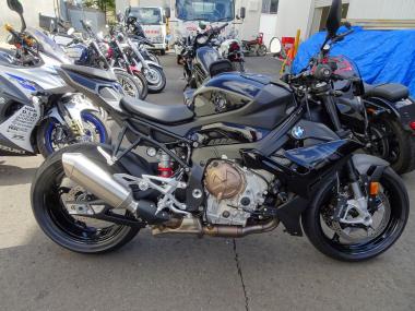 BMW S1000R
