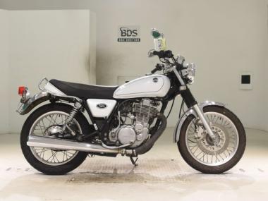 Yamaha SR400