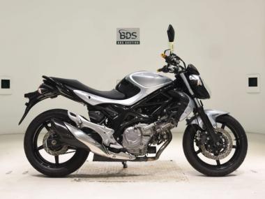Suzuki Gladius400