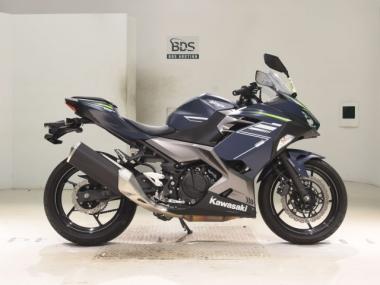 Kawasaki Ninja400
