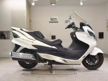 Suzuki Skywave 400s