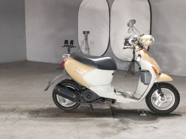 Suzuki Let's4