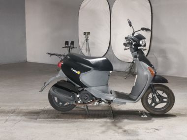 Suzuki Let's4