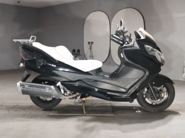 Suzuki Skywave 250s