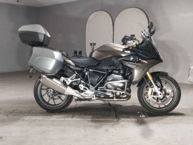 BMW R1200RS