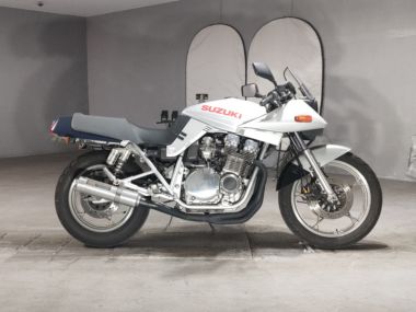 Suzuki GSX1100S Katana