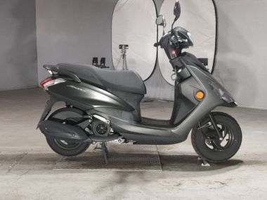 Yamaha Axis Z