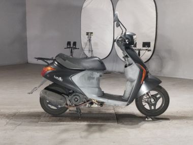 Suzuki Let's5