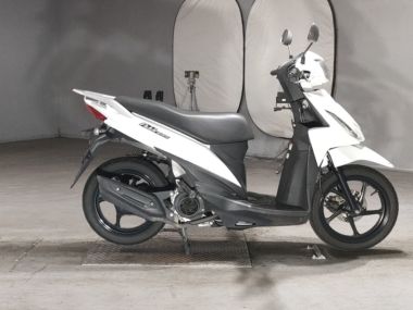 Suzuki Address V110