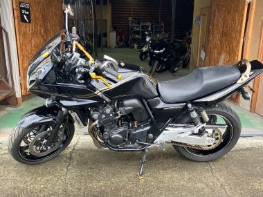Honda CB400SFV Boldor