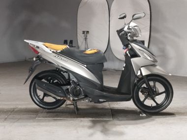 Suzuki Address V110