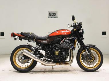 Kawasaki Z900RS
