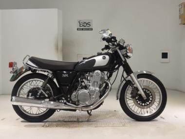 Yamaha SR400