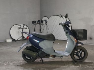 Suzuki Let's4