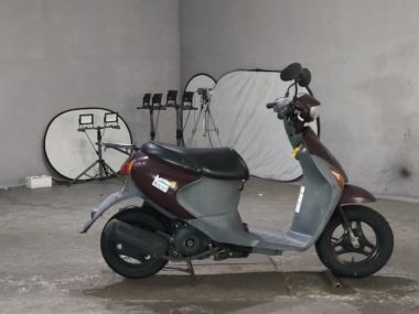 Suzuki Let's4