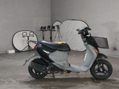 Suzuki Let's4