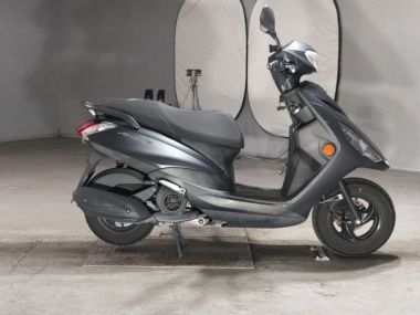Yamaha Axis Z