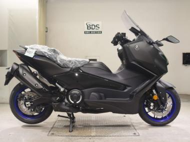 Yamaha T-MAX560