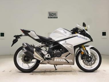 Honda CBR250RR A