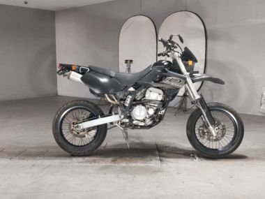 Kawasaki D-Tracker