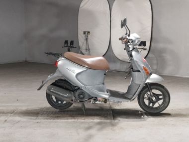 Suzuki Let's4