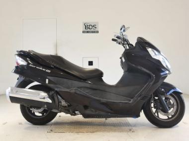 Suzuki Skywave 250s