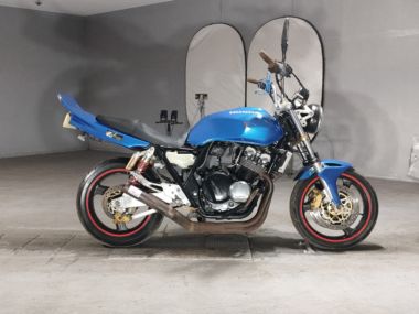 Honda CB400SFV