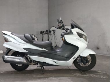 Suzuki Skywave 250s