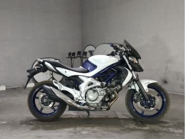 Suzuki Gladius400