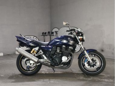 Yamaha XJR400R