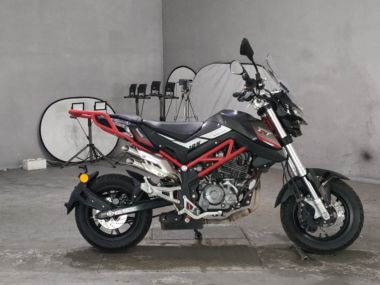 Benelli TNT125