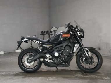 Yamaha XSR900