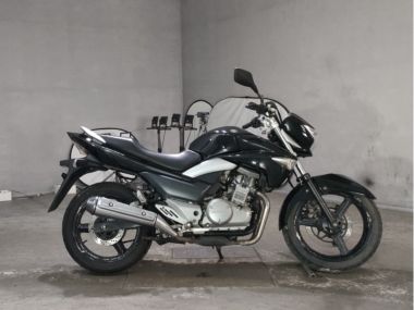 Suzuki GSR250