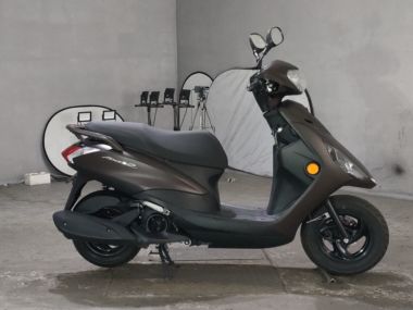 Yamaha Axis Z