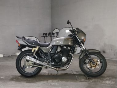 Kawasaki ZRX400