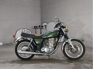 Yamaha SR400