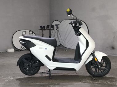 Honda EM1 E:
