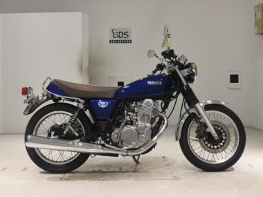 Yamaha SR400