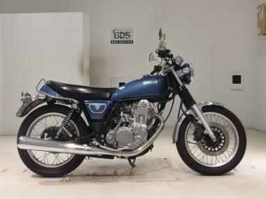 Yamaha SR400