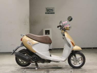 Suzuki Let's4
